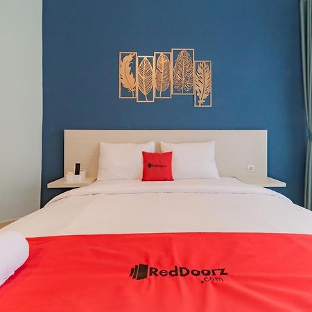 Reddoorz Plus Near Surapati Core Bandung Esterno foto