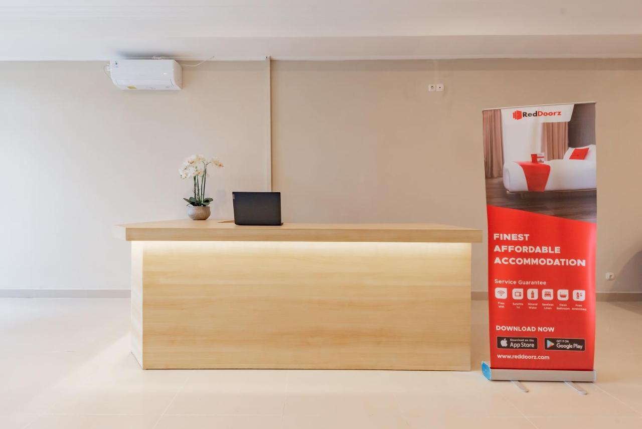 Reddoorz Plus Near Surapati Core Bandung Esterno foto